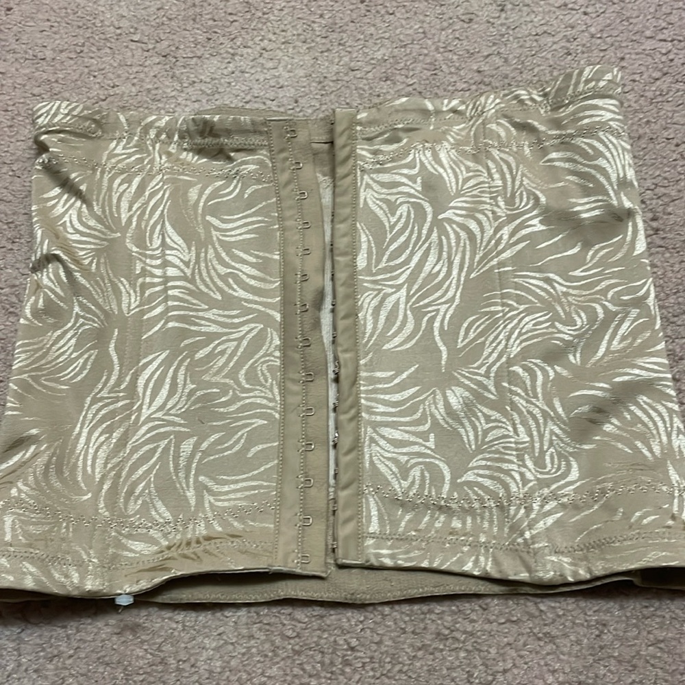 Maidenform waist control shapewear (size:L)
